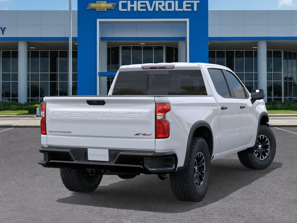 New 2026 Summit White Chevrolet ZR2 image 4