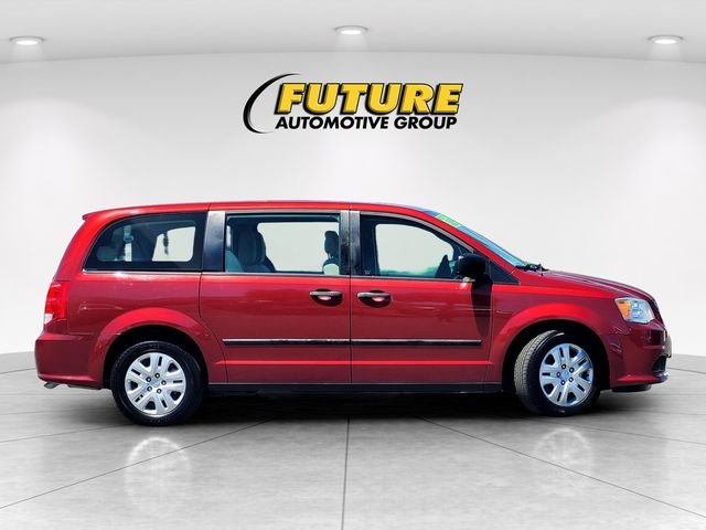 Used 2015 Red Dodge AVP image 3