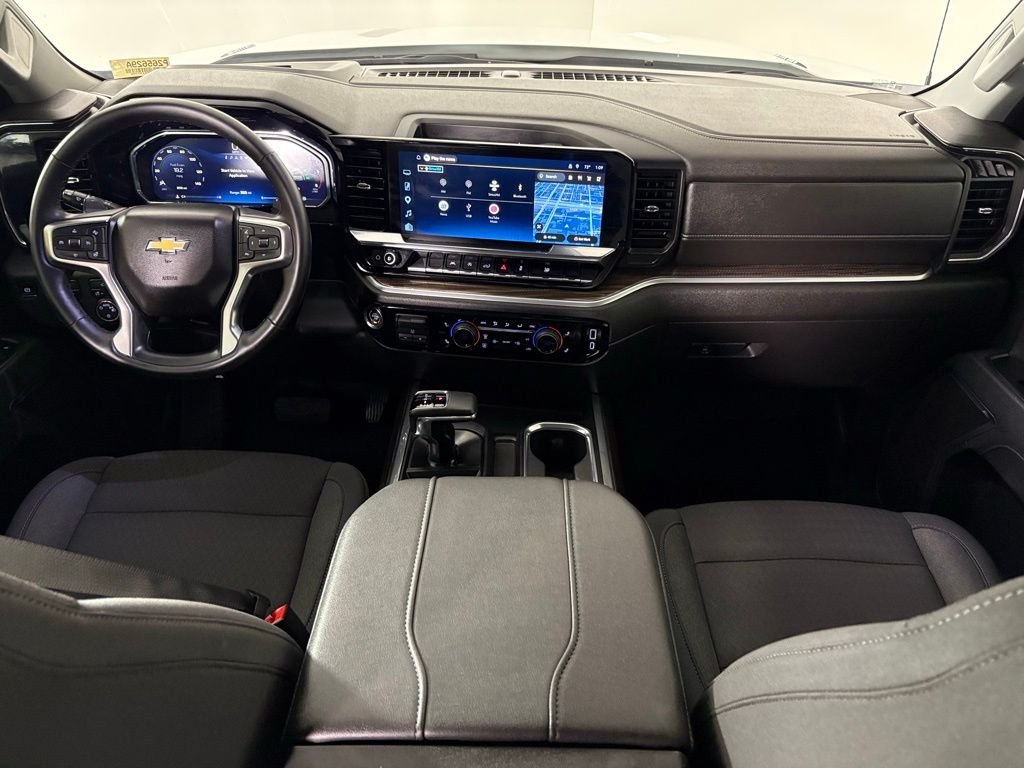 Used 2026 White Chevrolet LT image 31