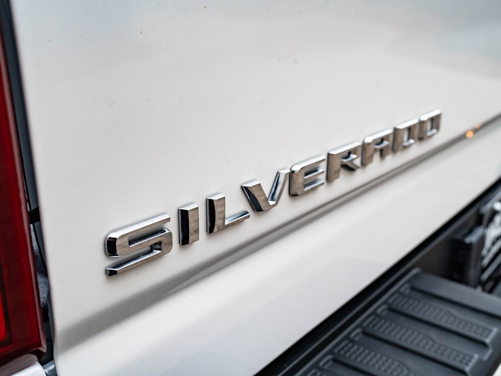 Used 2022 Iridescent Pearl Tricoat Chevrolet High Country image 15