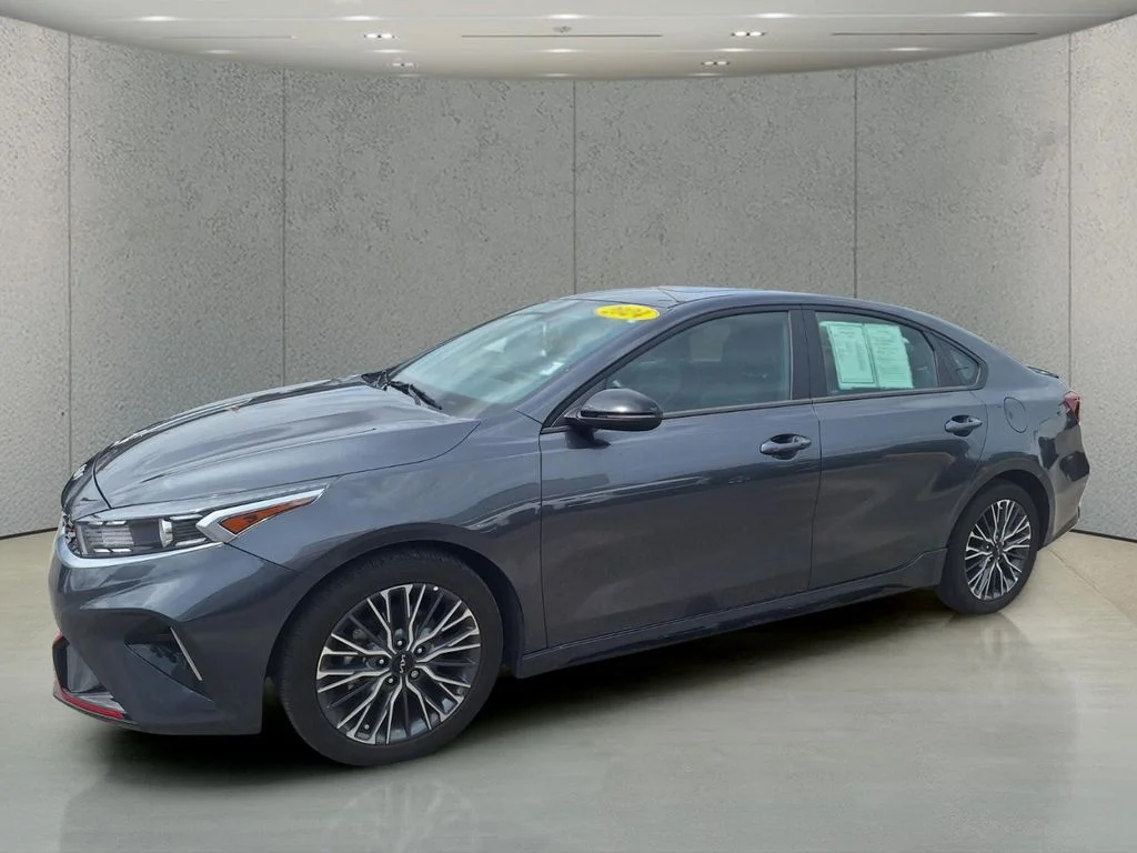 2024 Kia Forte GT-Line AT's photo
