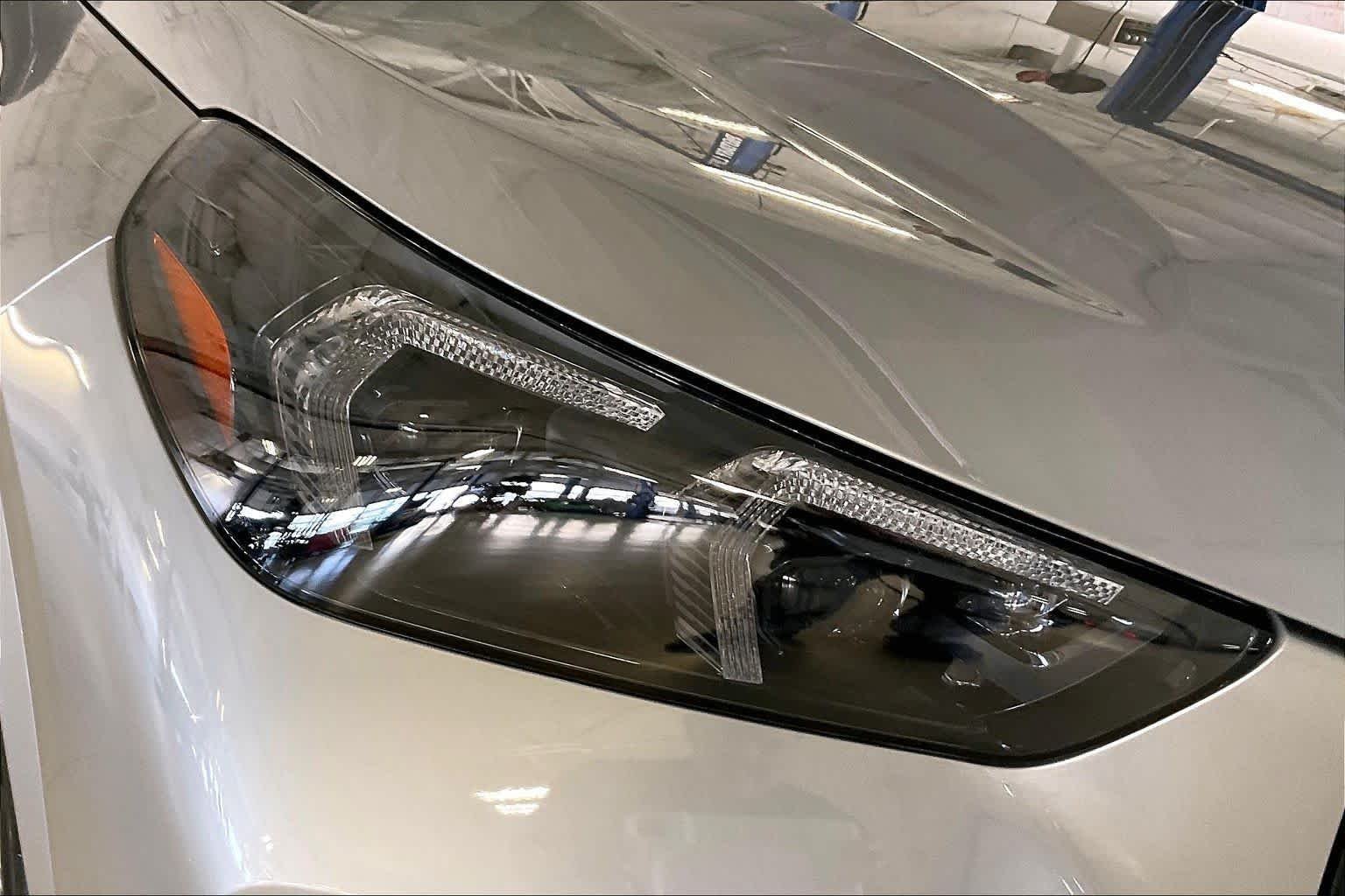 New 2026 Space Silver Metallic BMW xDrive28i image 13