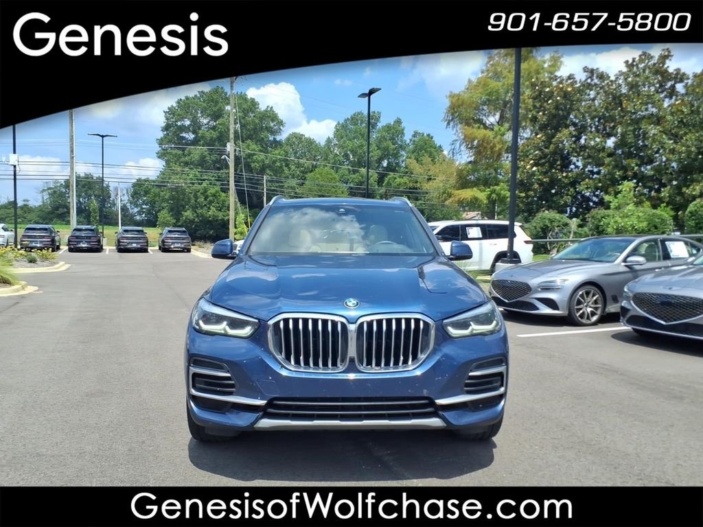 Used 2022 Blue BMW sDrive40i image 5