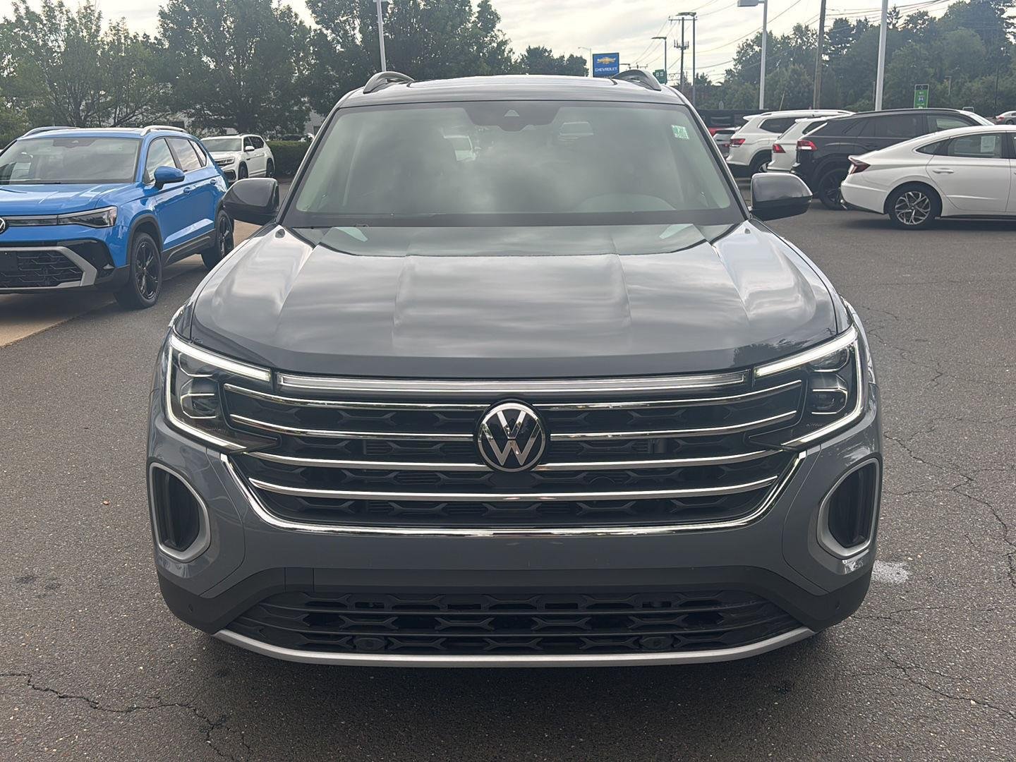 New 2026 Pure Gray Volkswagen 2.0T SE w/Technology image 7