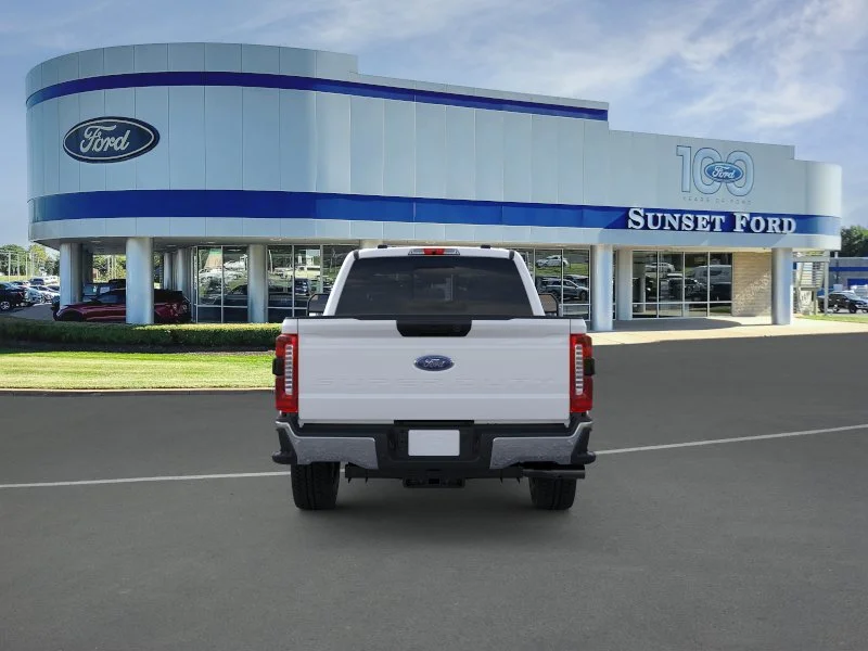 New 2026 Oxford White Ford XLT image 5