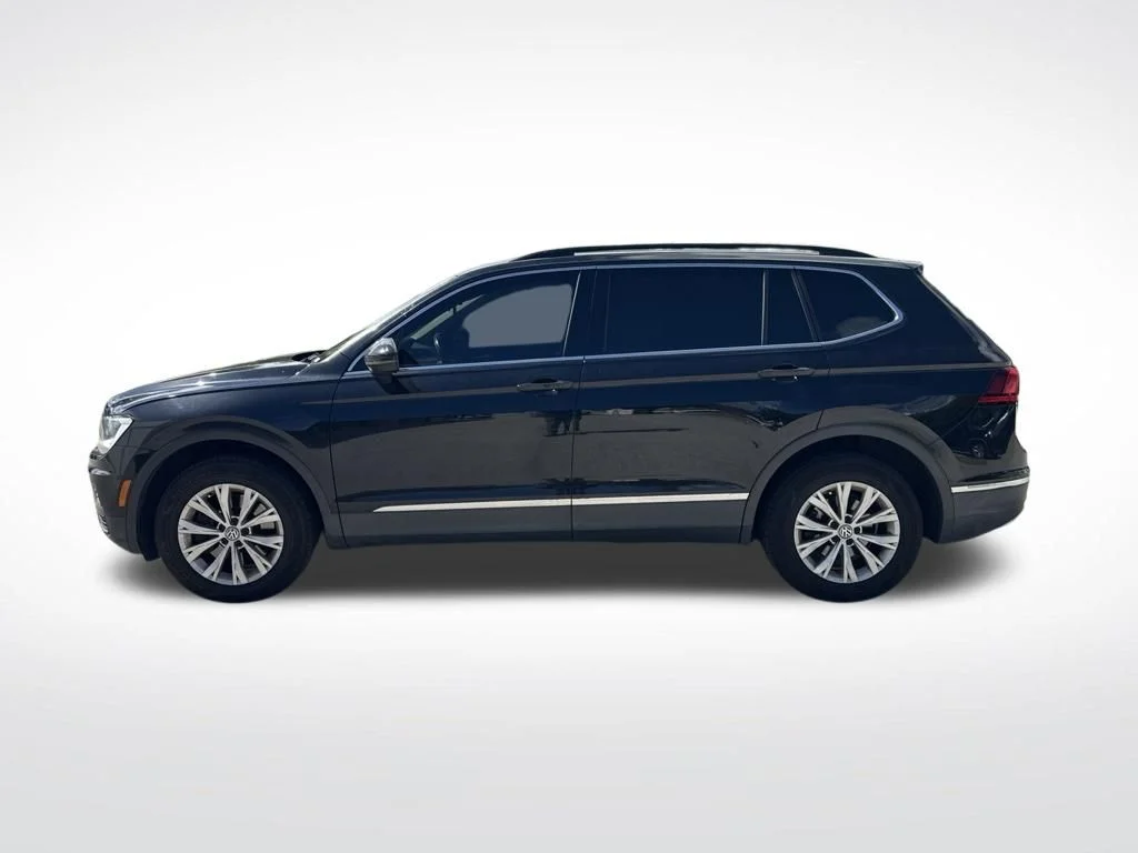 Used 2018 Black Volkswagen 2.0T SE image 8