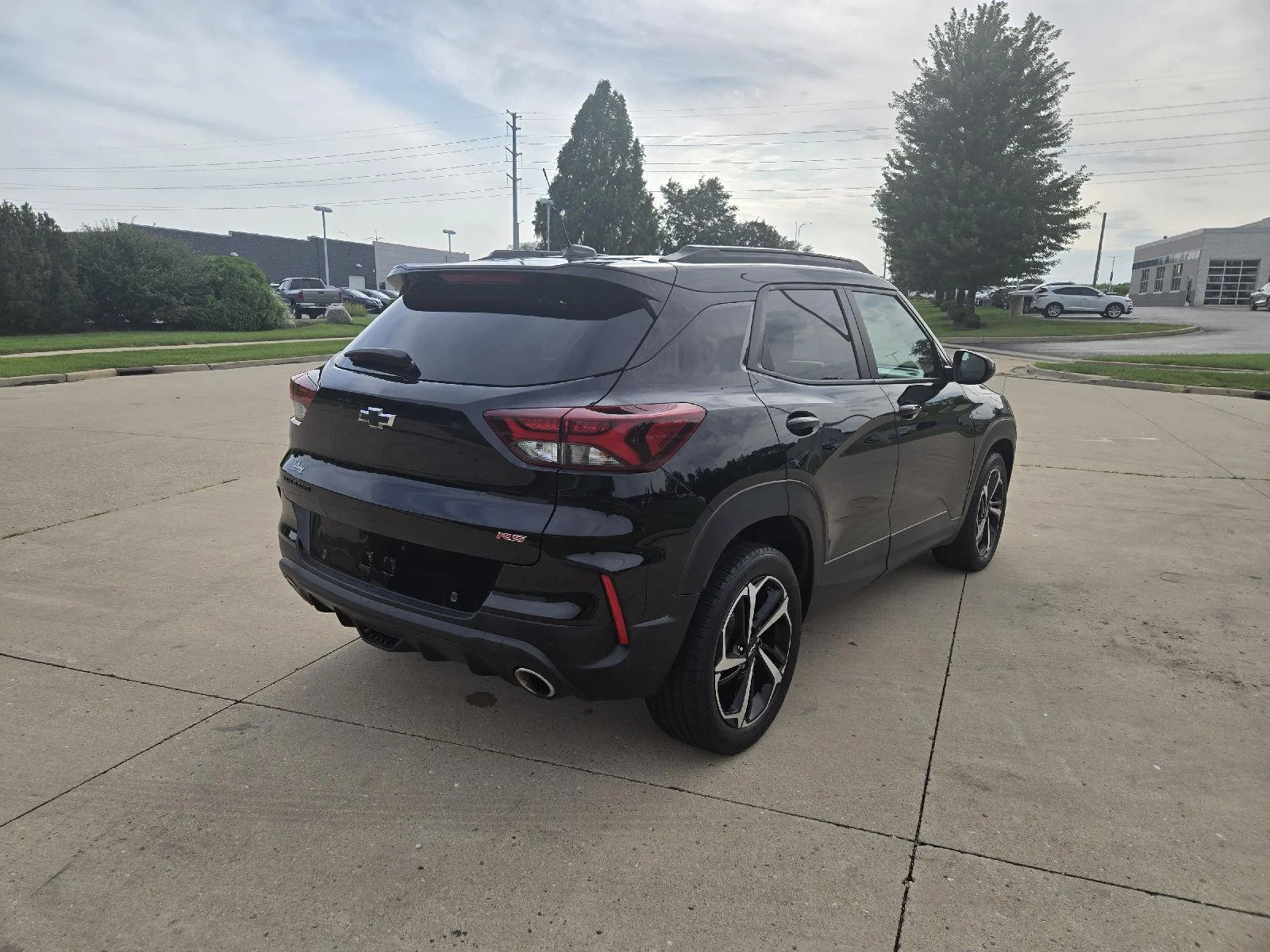Used 2021 Mosaic Black Metallic Chevrolet RS image 3
