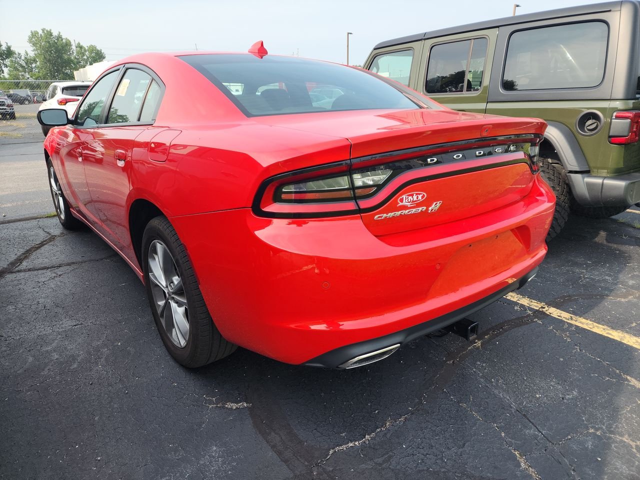 Used 2022 Red Dodge SXT image 3