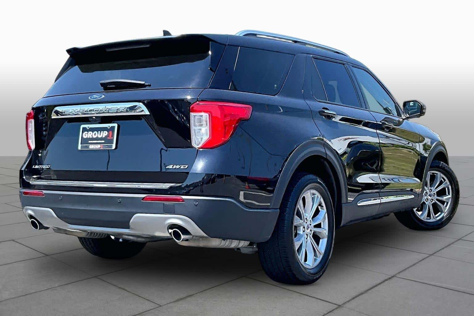 Used 2023 Agate Black Metallic Ford Limited image 13