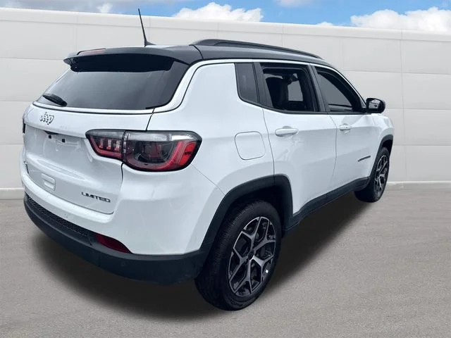 Used 2025 White Jeep Limited image 9