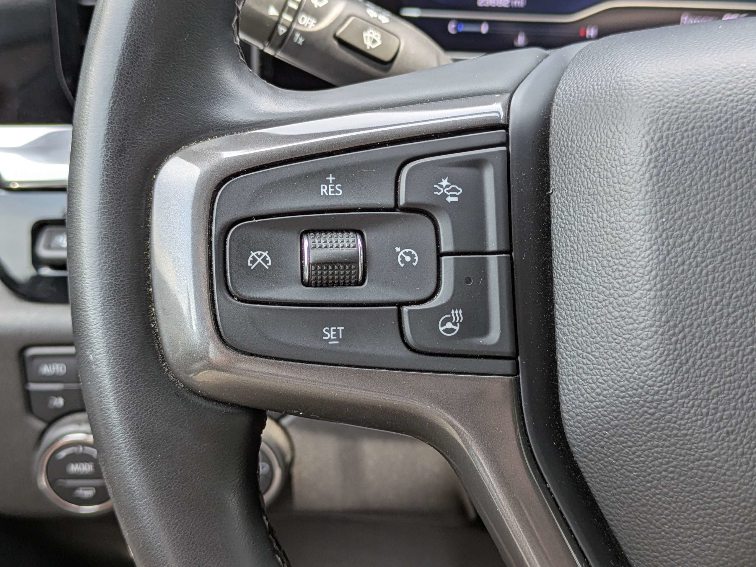 Used 2025 Summit White Chevrolet High Country image 26