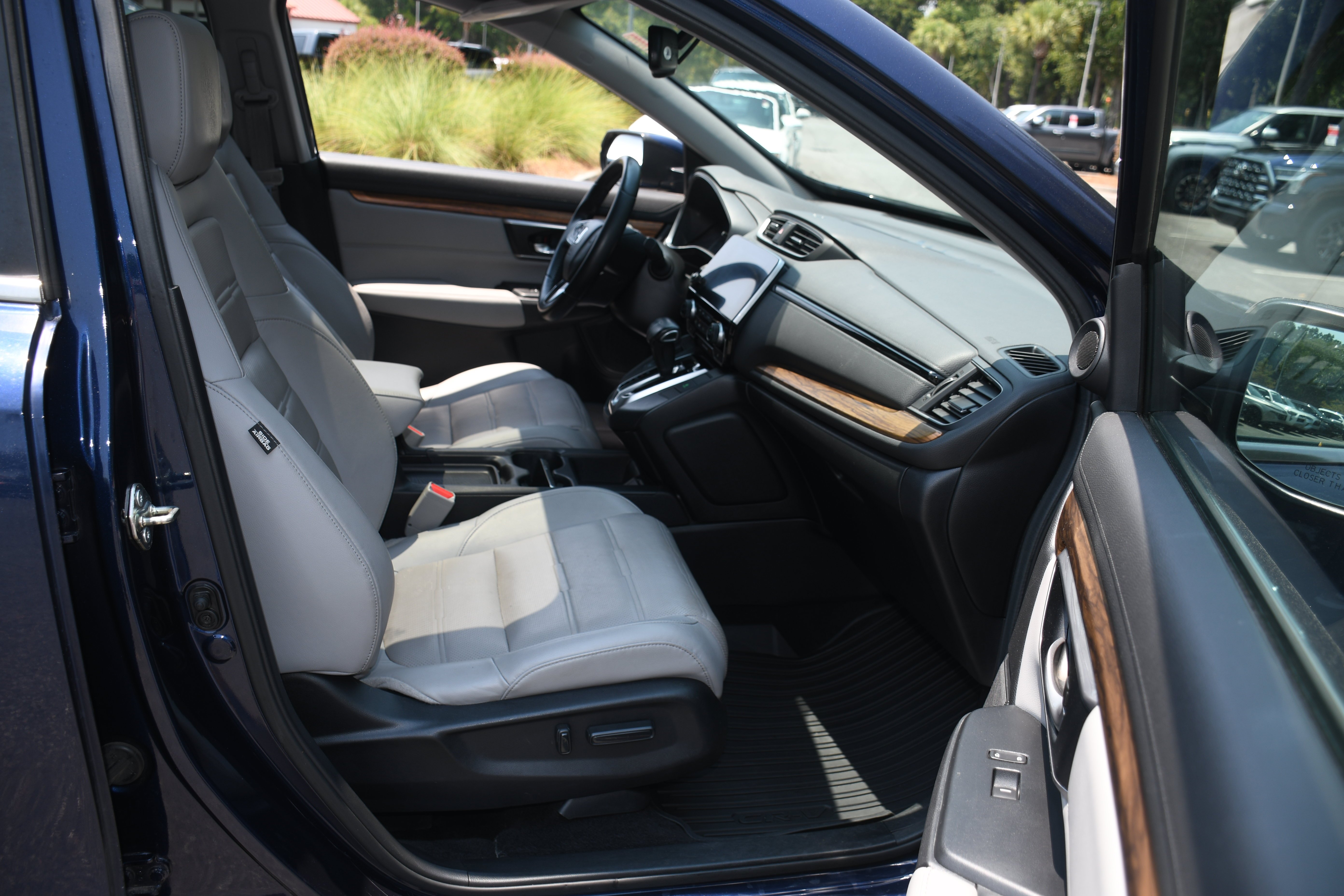 Used 2018  Honda EX-L image 22