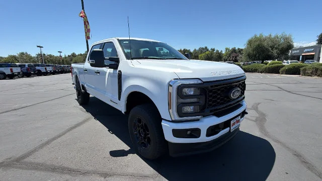 New 2026 Oxford White Ford F-250® XL image 36