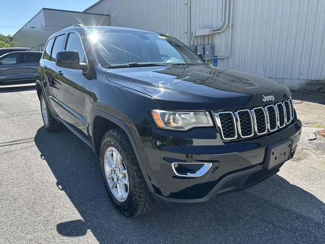 Used 2020 Black Jeep Laredo E image 11