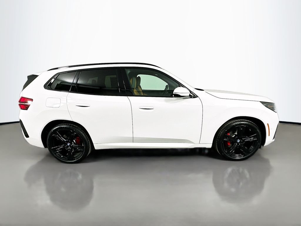 New 2026 Alpine White BMW 30 xDrive image 4