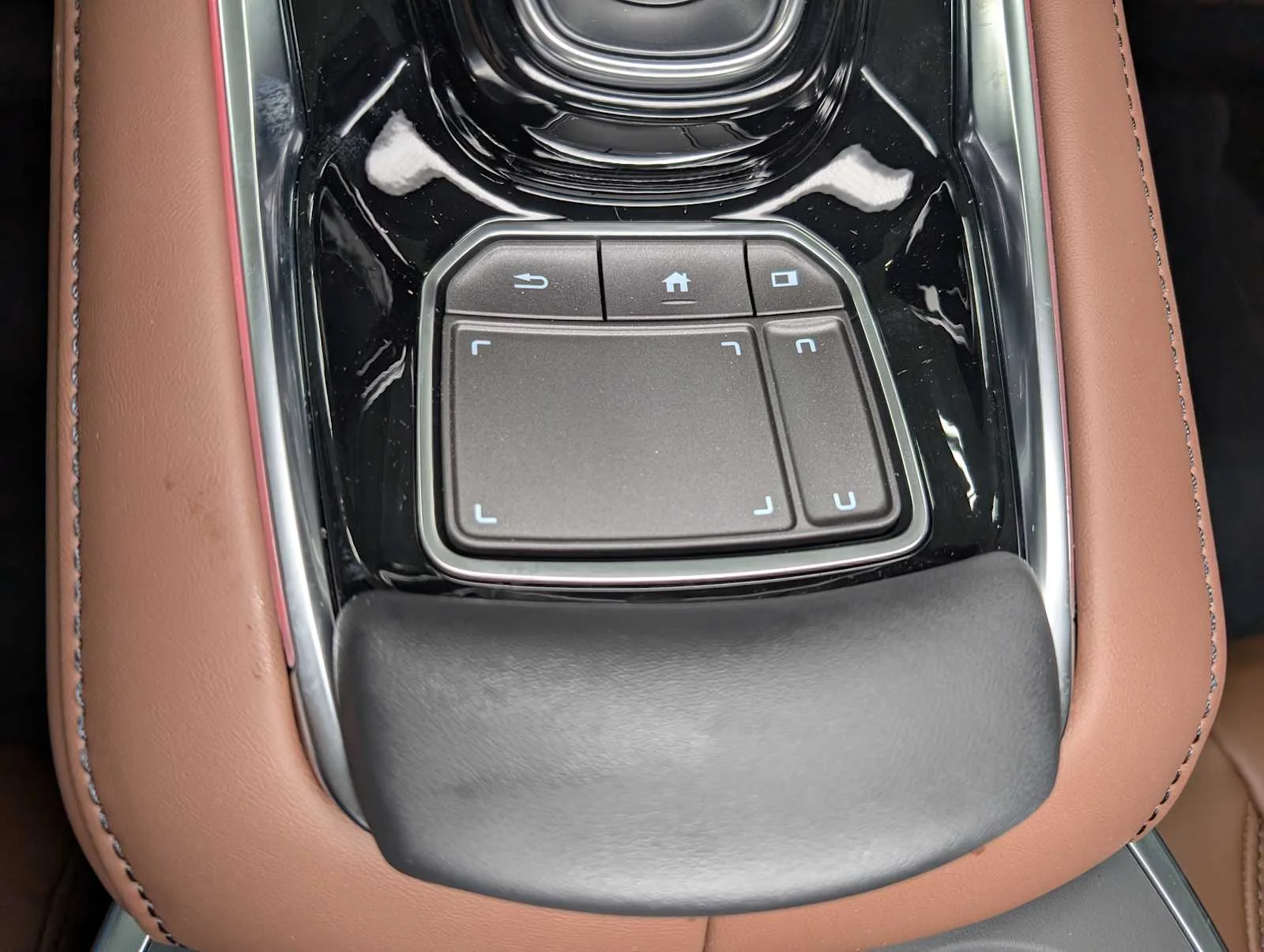 New 2026 Platinum White Pearl Acura w/Technology Package image 30