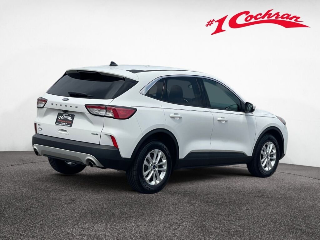 Used 2020 Oxford White Ford SE image 26