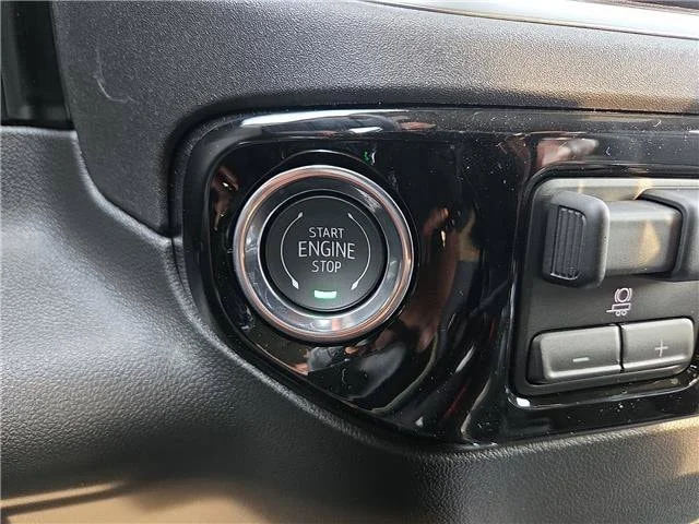 New 2026 Onyx Black GMC Elevation image 18