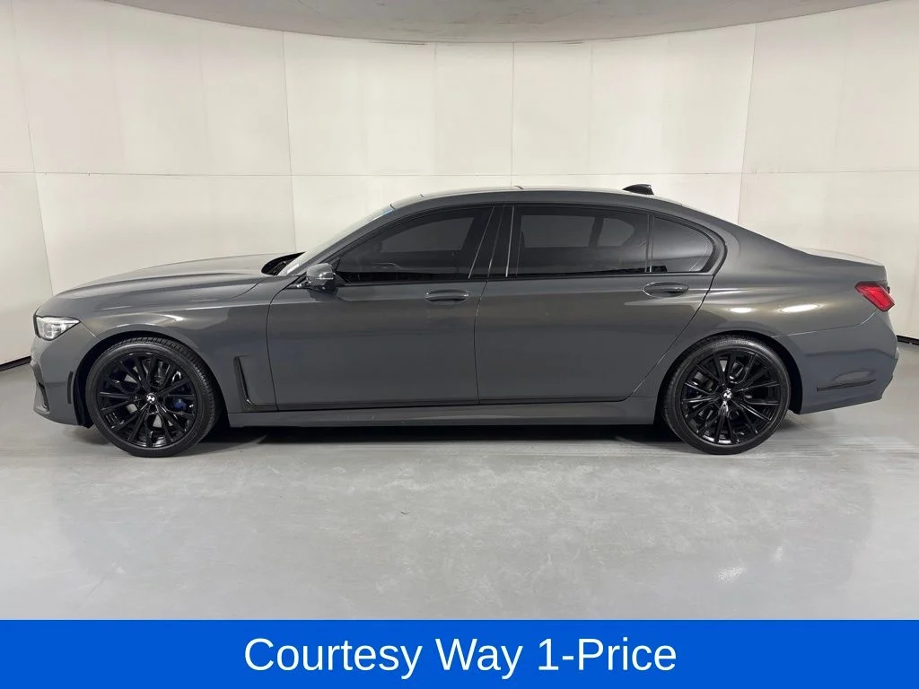 Used 2021 Gray BMW 740i image 6