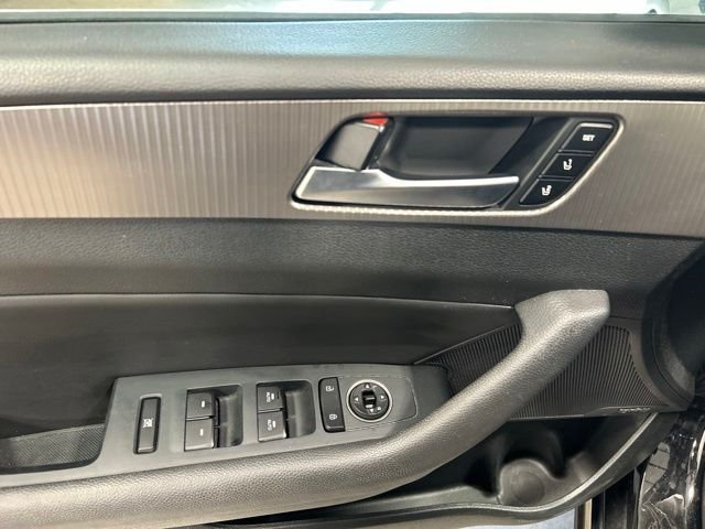Used 2019 Phantom Black Hyundai Limited image 23