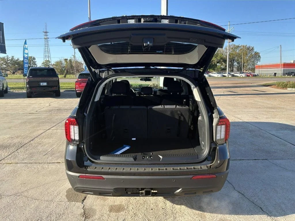 New 2026 Agate Black Metallic Ford Active image 20