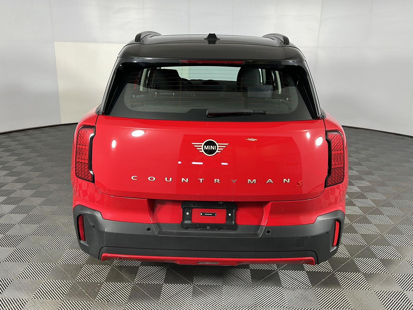 Certified Used 2025 Chili Red II MINI S image 27