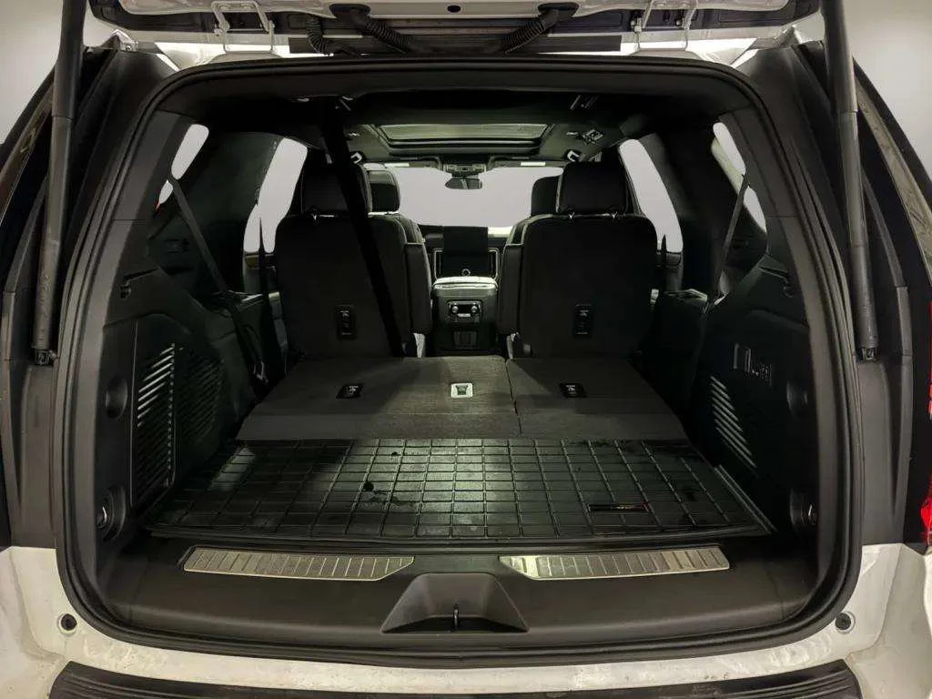 Certified Used 2025 Summit White GMC Denali image 31