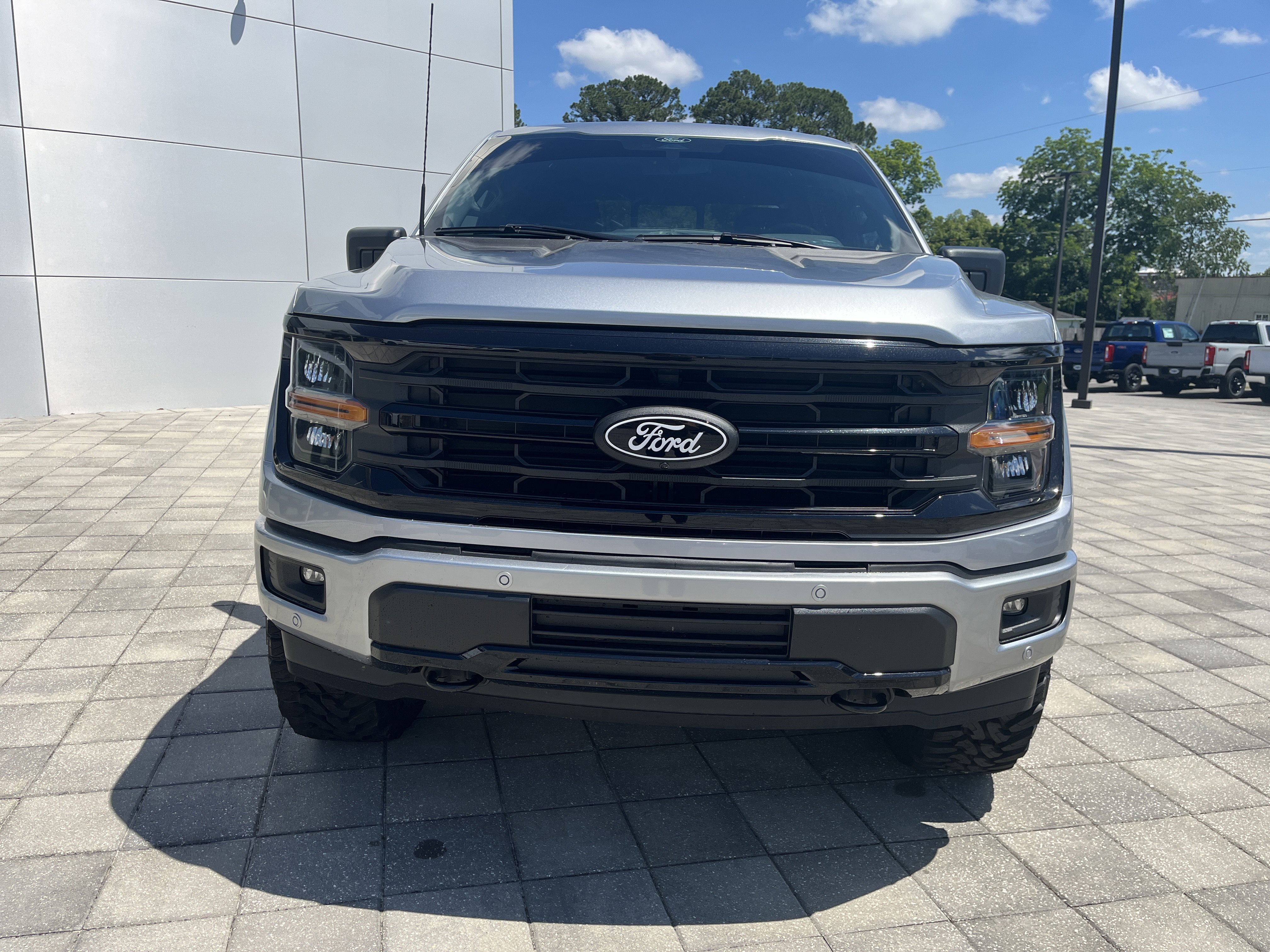 New 2026 Iconic Silver Metallic Ford XLT image 9