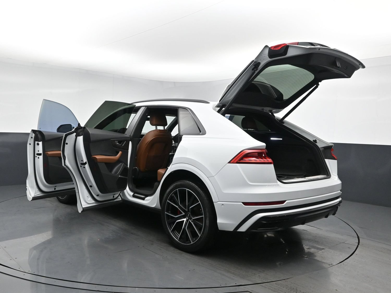 Used 2021 White Audi Premium Plus image 28