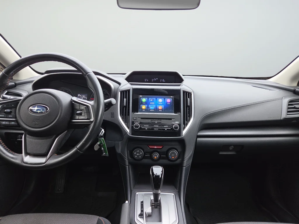 Used 2019 Silver Subaru 2.0i Premium image 9