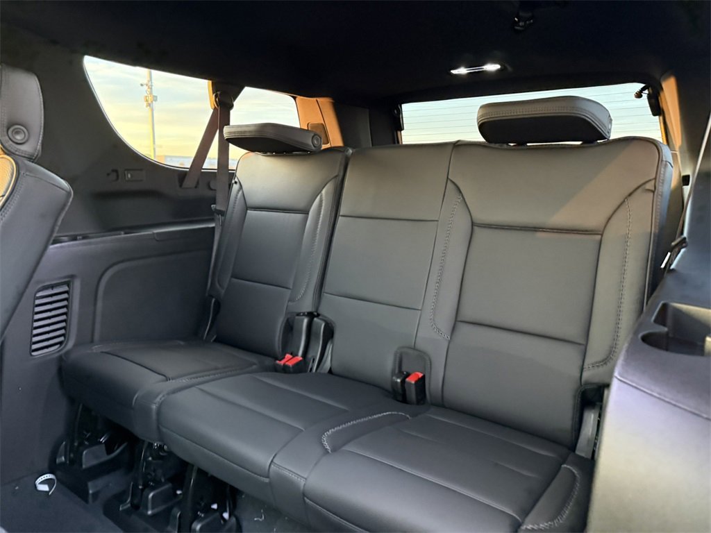 2026 GMC YUKON XL - Image 33