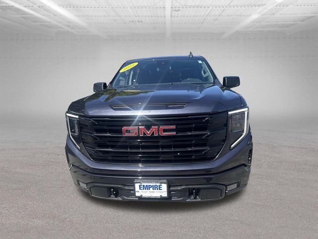 Used 2022 Titanium GMC Elevation image 11