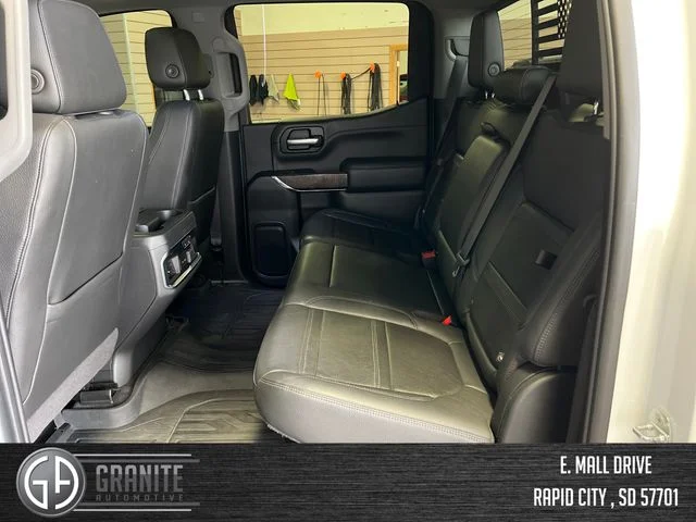 Used 2020 White GMC Denali image 26