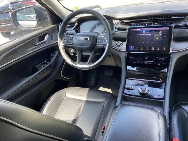 Used 2023 Baltic Gray Metallic Clearcoat Jeep  image 14