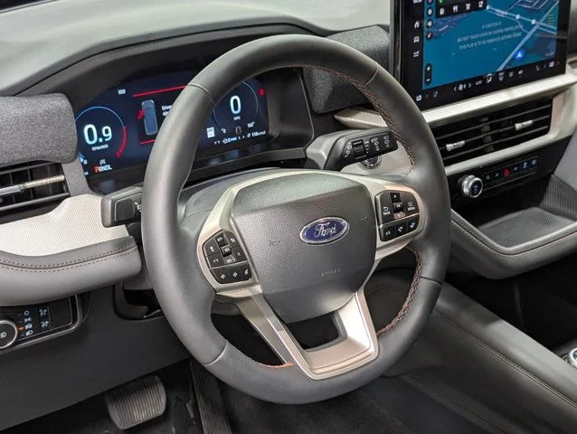 New 2026 Agate Black Metallic Ford Active image 36