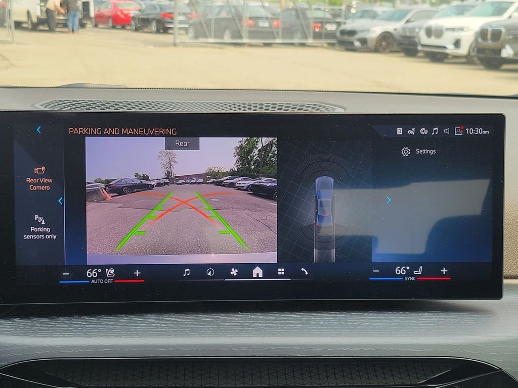 2025 BMW 3 Series 330i - Photo 21