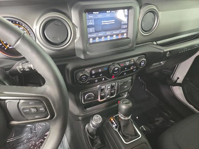 Used 2022 White Jeep Unlimited Willys image 28