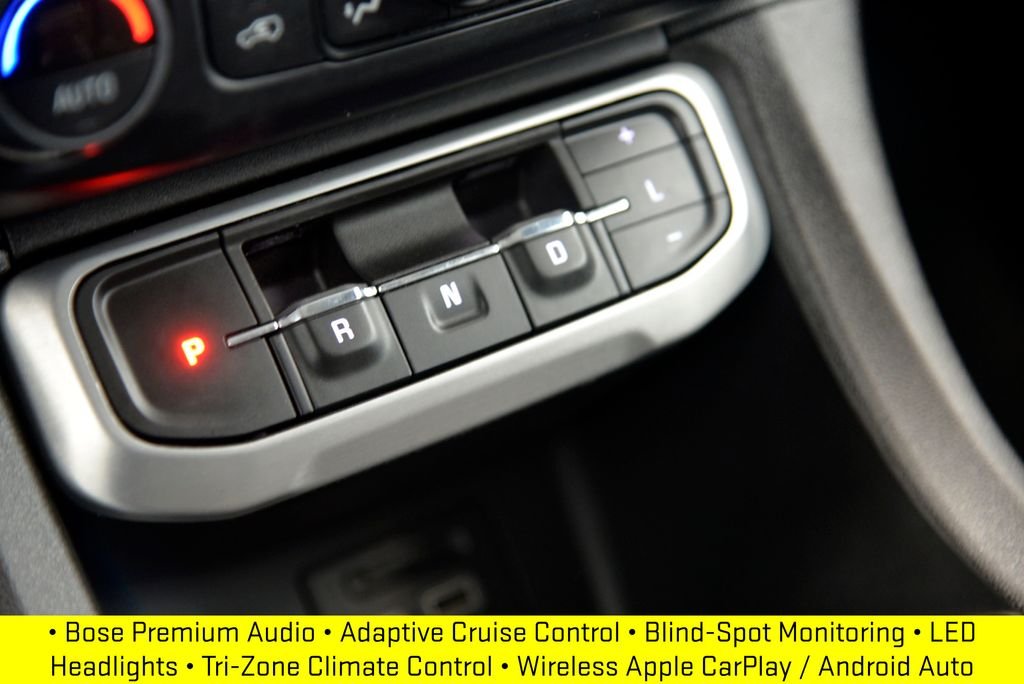 2023 GMC Acadia SLT - Photo 25