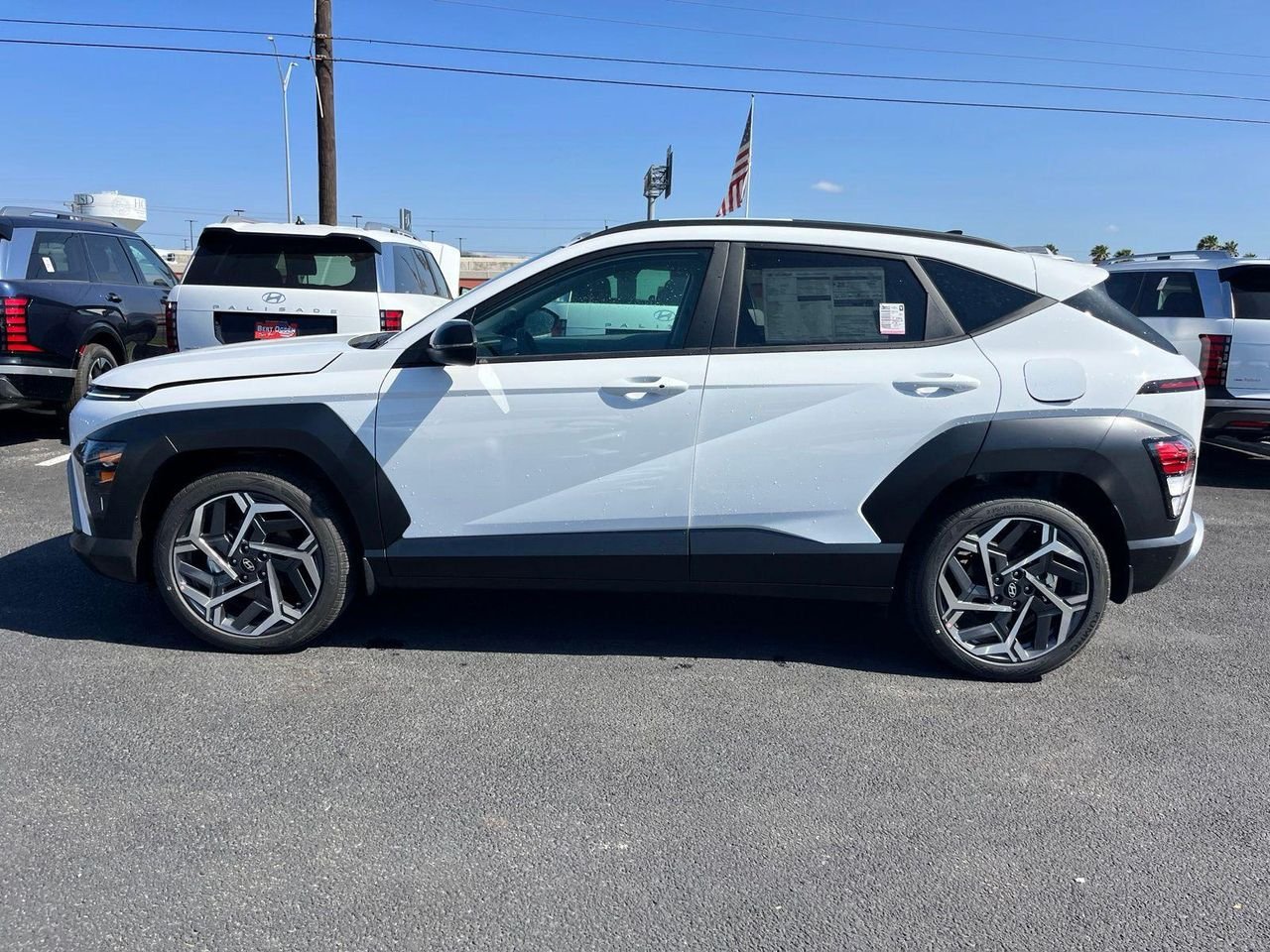 New 2026 White Hyundai SEL Premium FWD image 4
