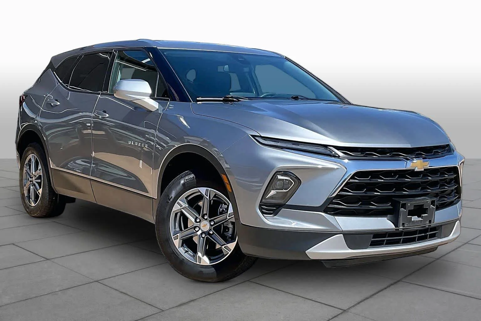 Used 2025 Sterling Gray Metallic Chevrolet 2LT image 2