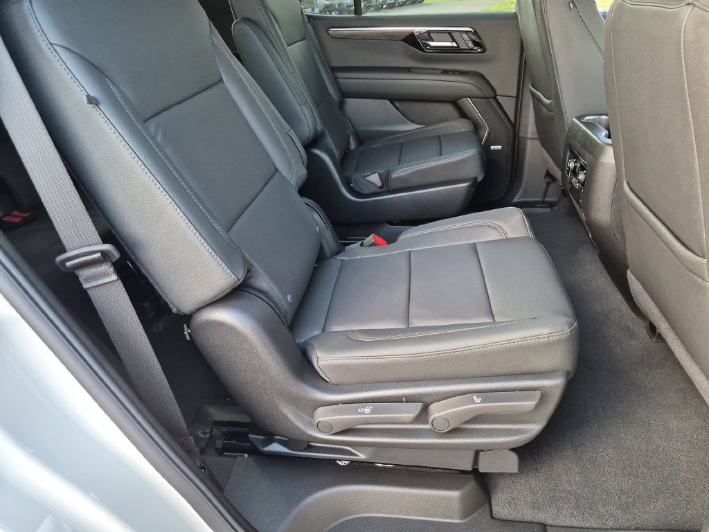 2026 Chevrolet Tahoe LT - Photo 32