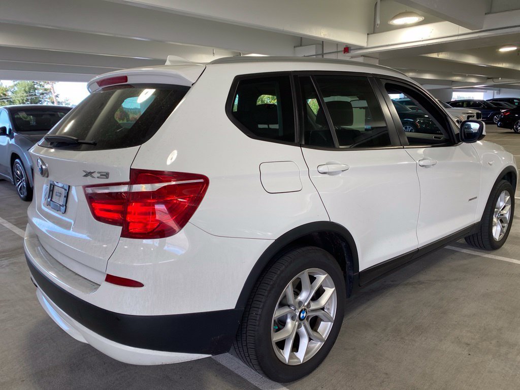 Used 2014 Alpine White BMW xDrive35i image 5