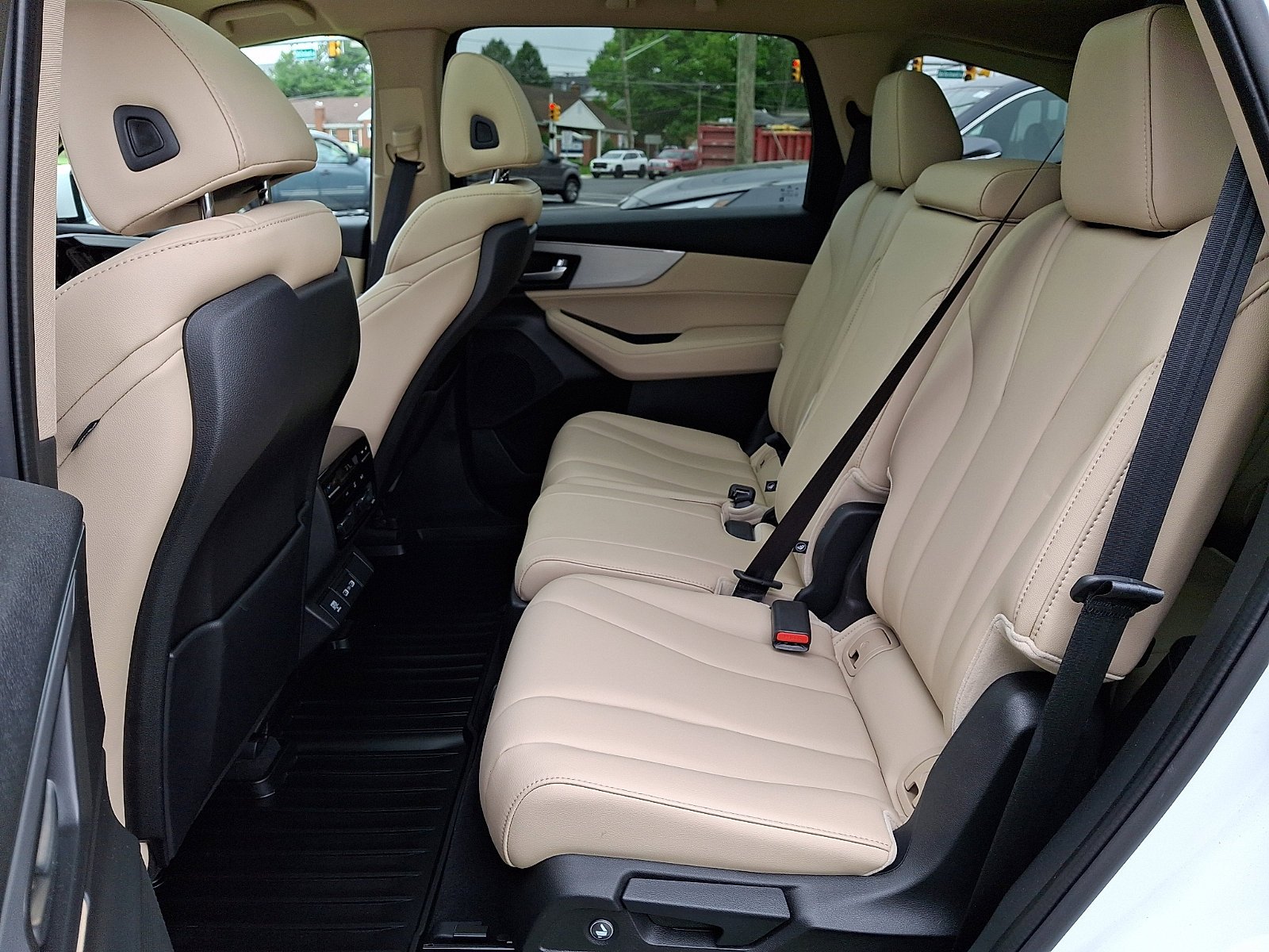 Used 2022 Platinum White Pearl   Wh Acura Standard image 18