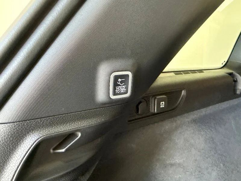 Used 2025 White Jeep Summit image 11