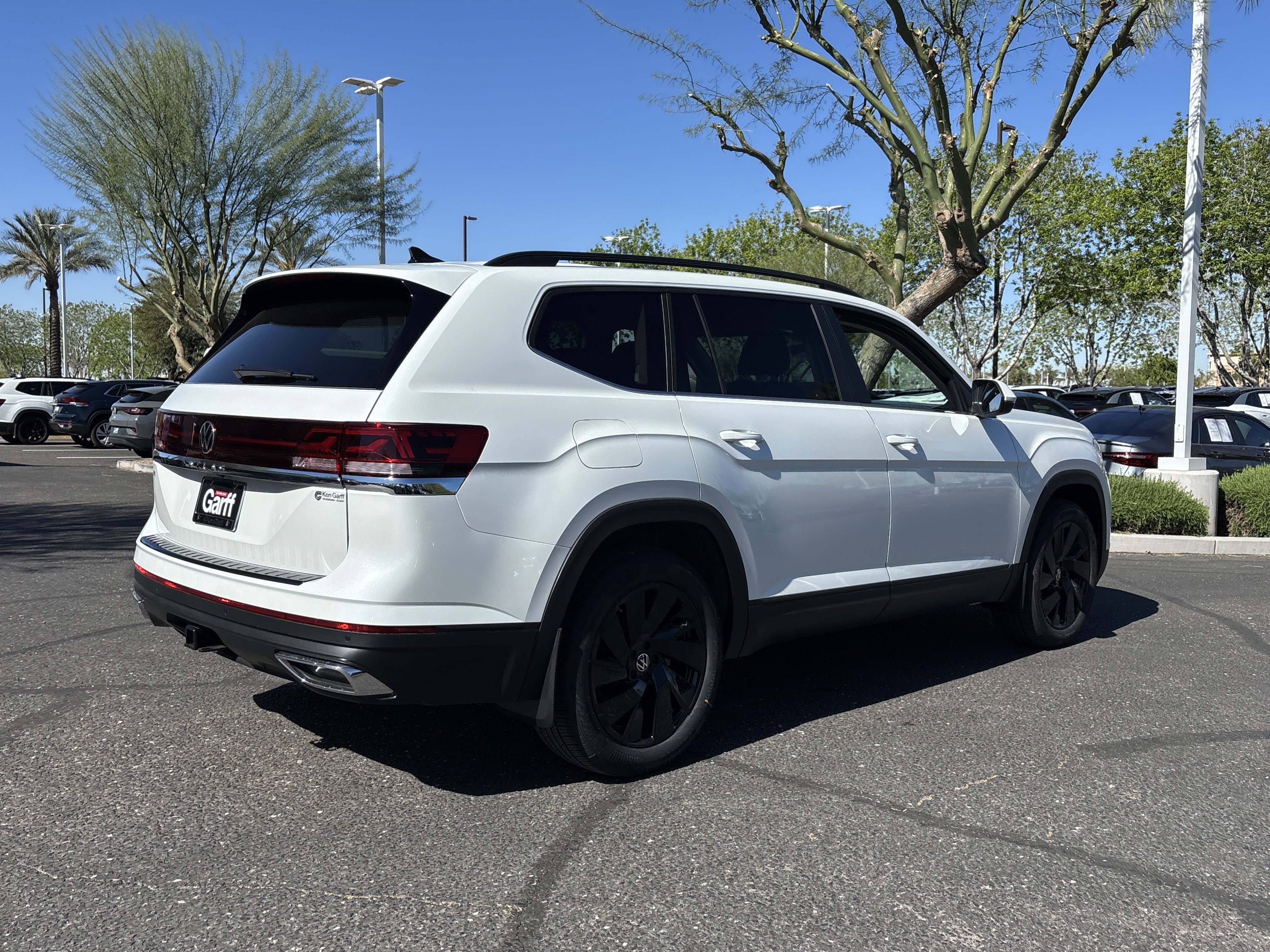 New 2026 Opal White Pearl Volkswagen 2.0T SE w/Technology image 3