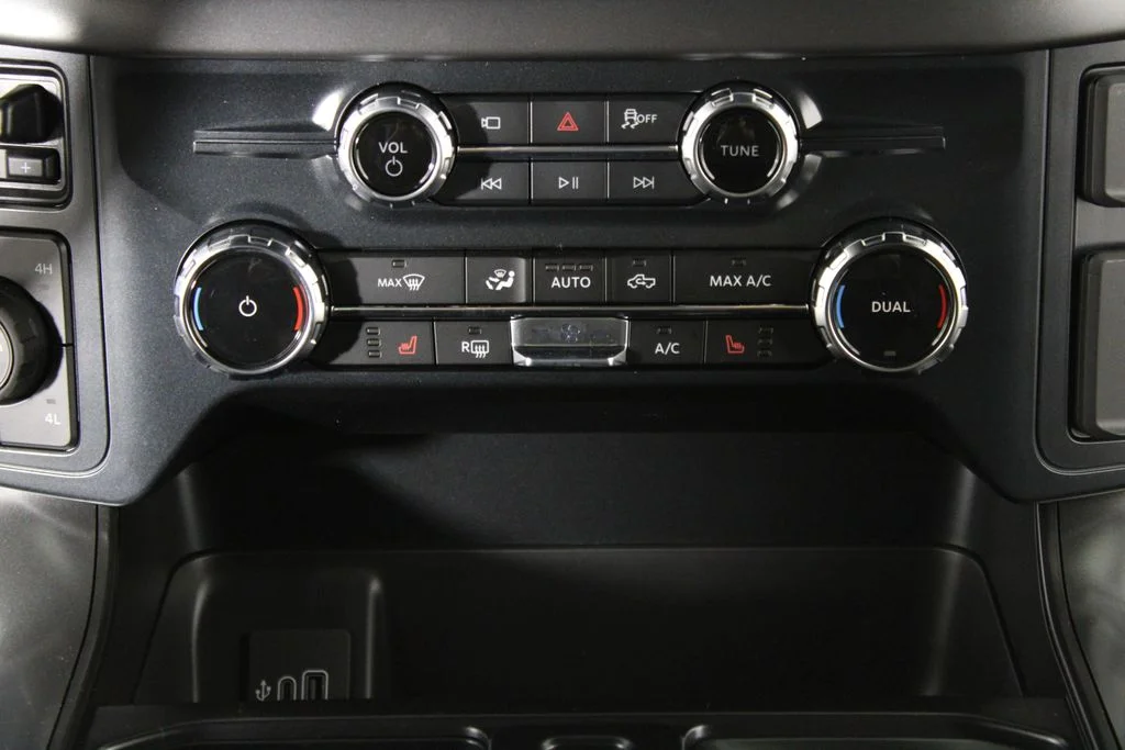 New 2026 Carbonized Gray Metallic Ford Tremor image 27