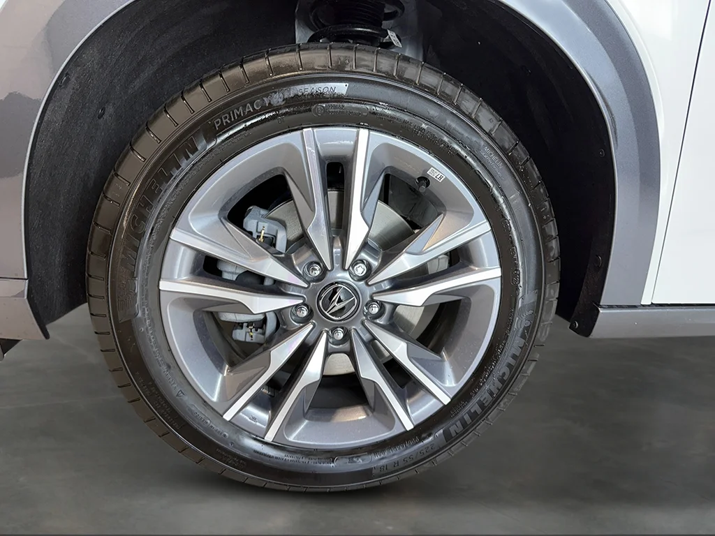 New 2026 Platinum White Pearl Acura Base image 12