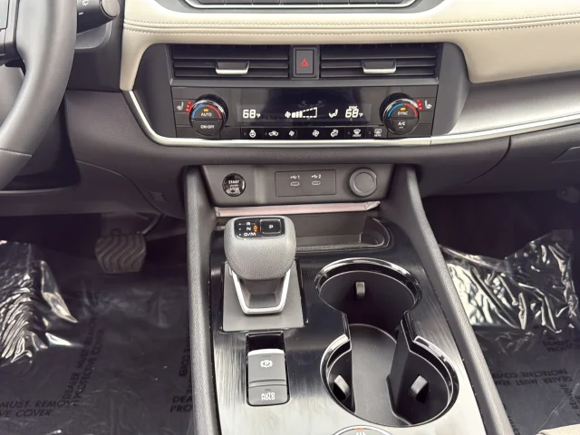Used 2025 White Nissan SV image 20