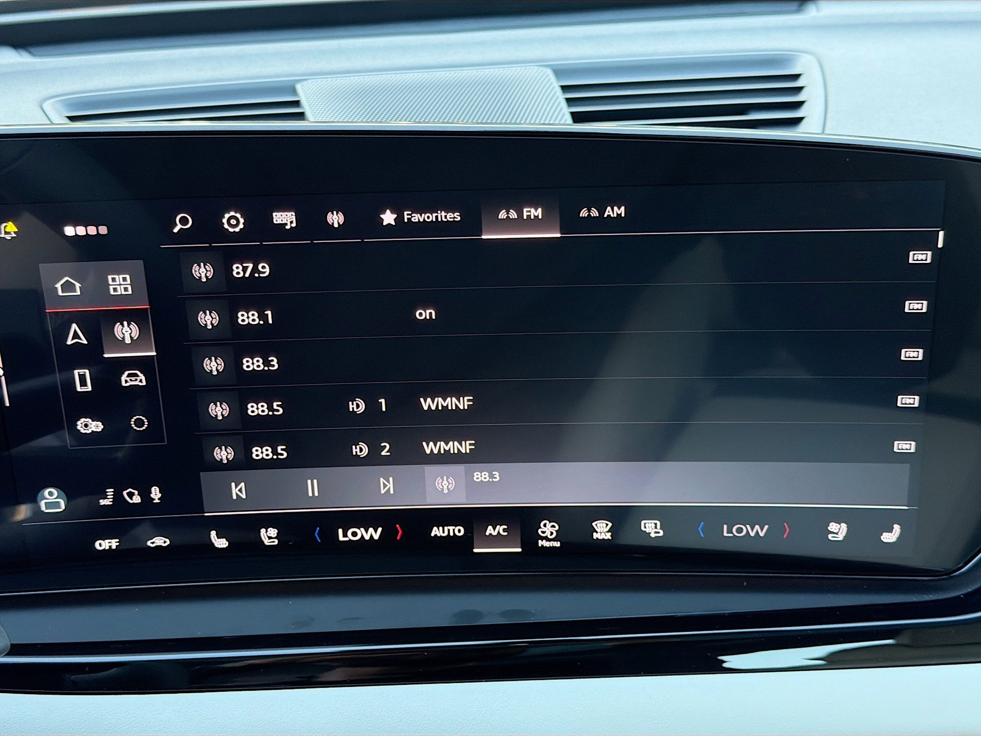 New 2026 Glacier White Metallic Audi Premium image 30