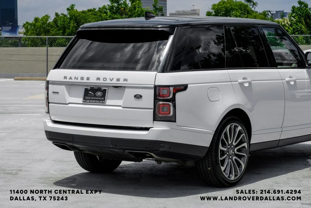 Used 2019 Fuji White Land Rover 5.0L V8 Supercharged image 9